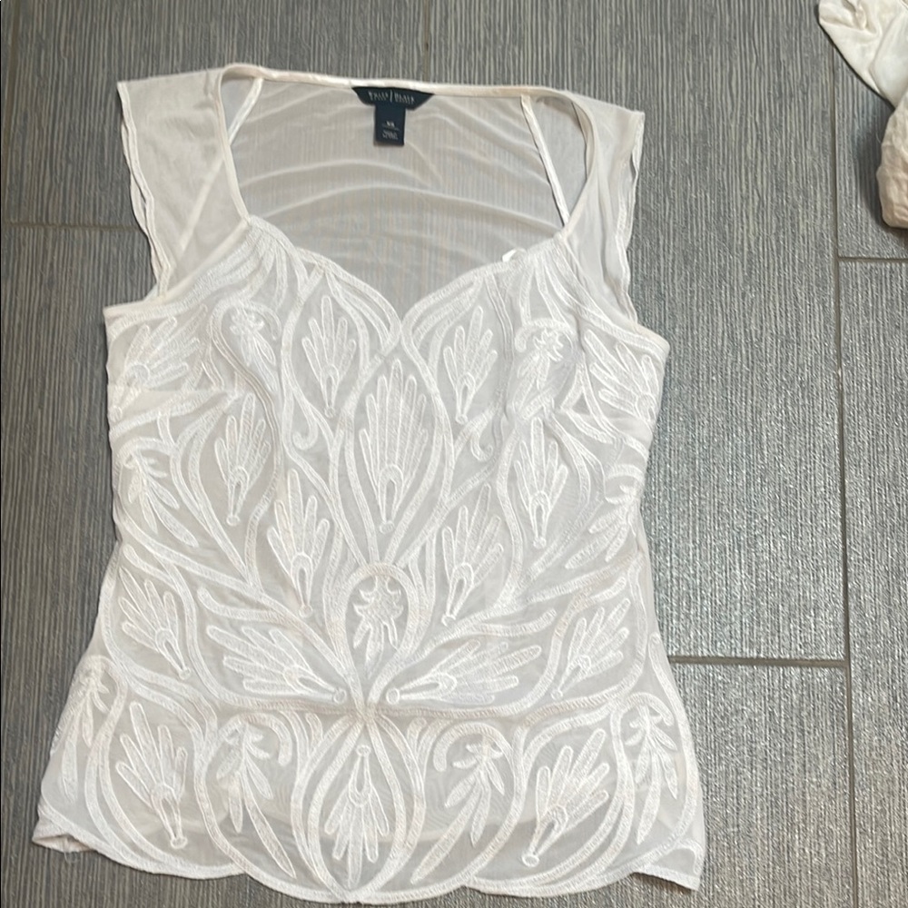 White House Black Market XS top with great beautiful detail never worn